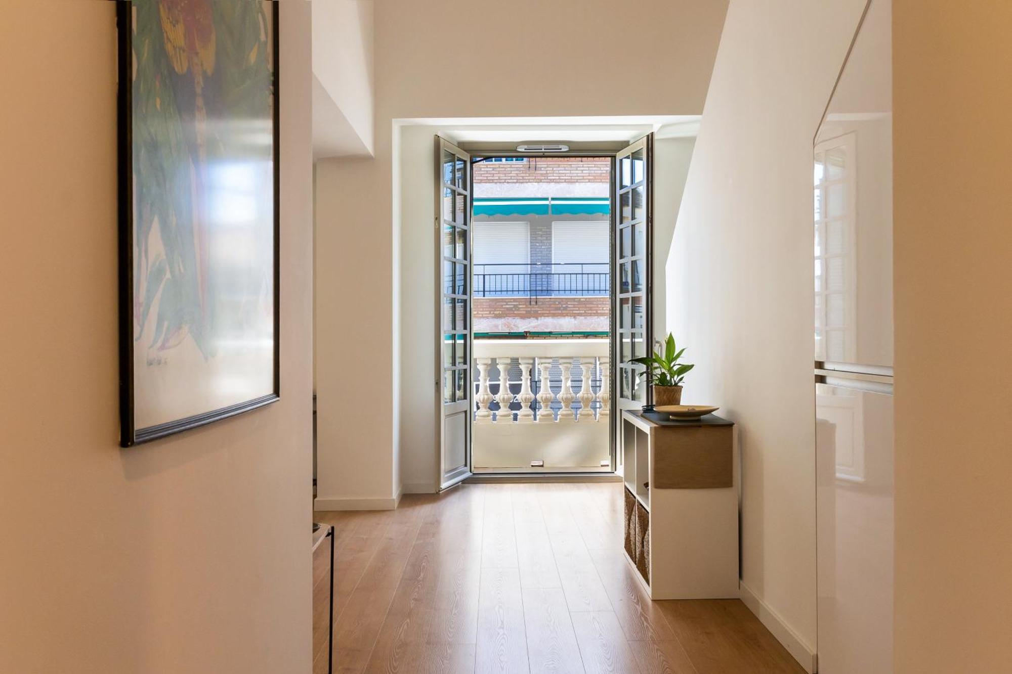 Nt Luxury Central Duplex With Terrace & Parking Малага Экстерьер фото