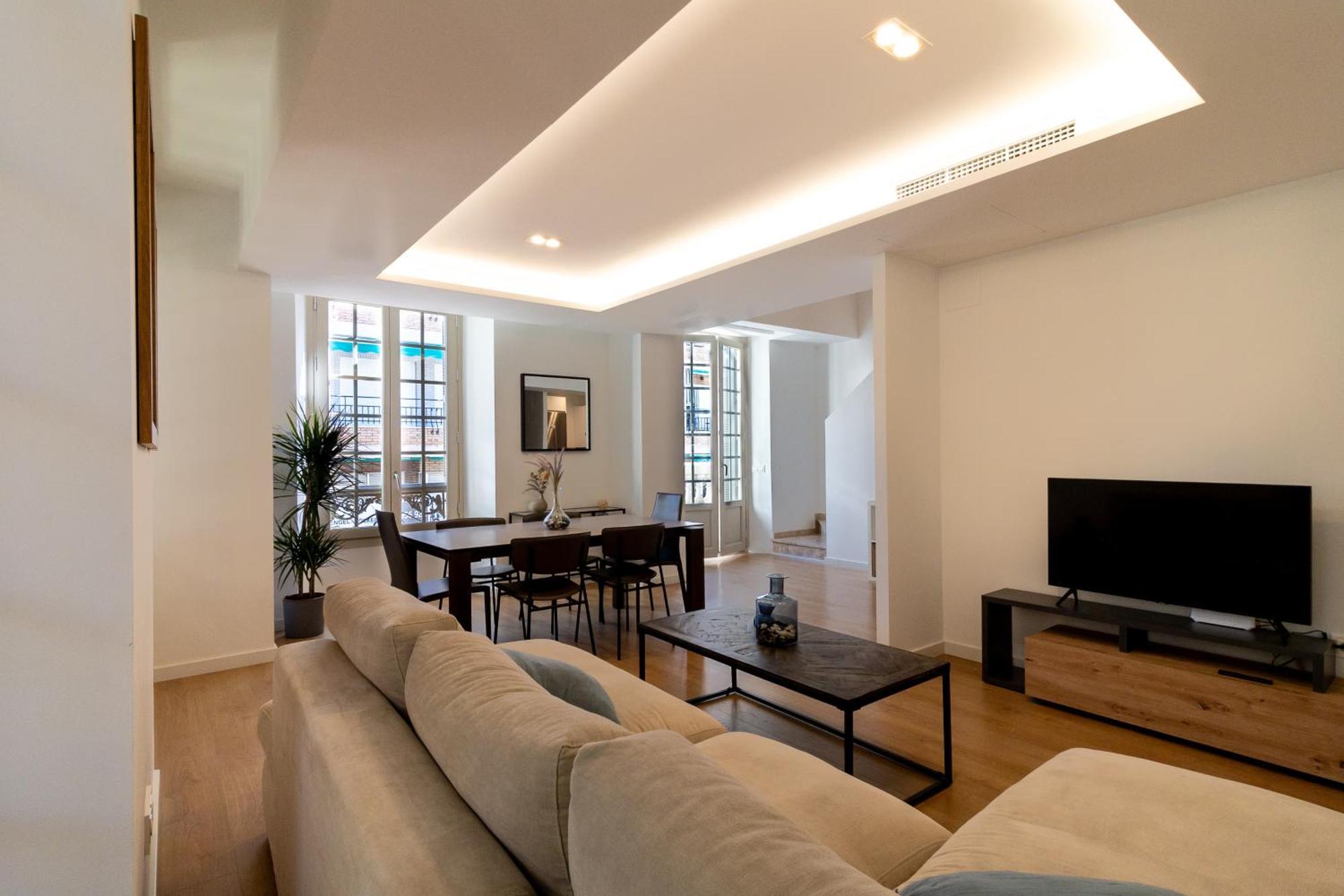 Nt Luxury Central Duplex With Terrace & Parking Малага Экстерьер фото